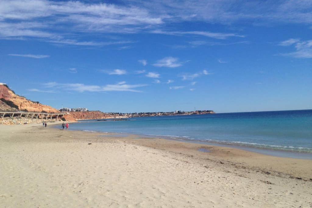 Lovely Apartment In Cabo Roig Near Beach โอริอุเอลา ภายนอก รูปภาพ