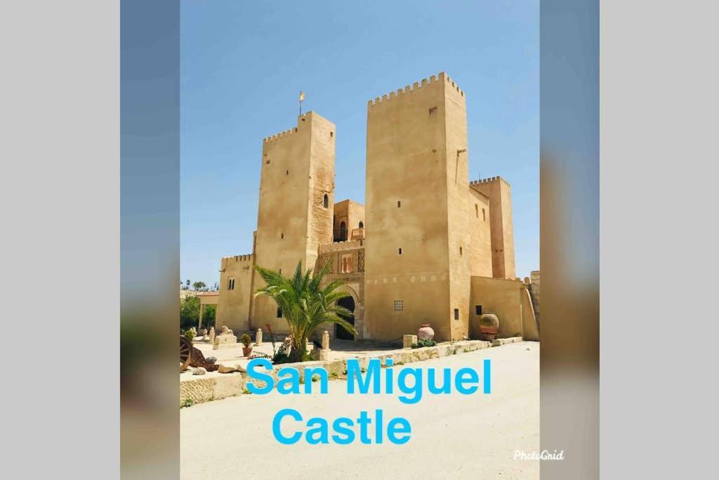 Lovely Apartment In Cabo Roig Near Beach โอริอุเอลา ภายนอก รูปภาพ